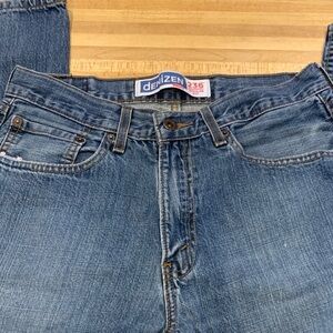 Denizen from Levi's Men’s Medium Blue Straight Jeans Size 33X32